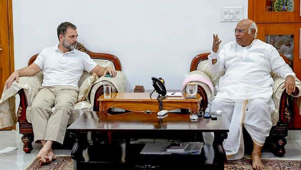 ಕರ್ನಾಟಕ, ಹಿಮಾಚಲದ ನಂತರ ರಾಜಸ್ಥಾನದ ಒಳಬೇಗುದಿಯನ್ನು ತಣ್ಣಗಾಗಿಸಿದ ಖರ್ಗೆ- ಕಾಂಗ್ರೆಸ್‌ಗೆ ಮರುಜೀವ ನೀಡುತ್ತಿರುವ ಕನ್ನಡಿಗ