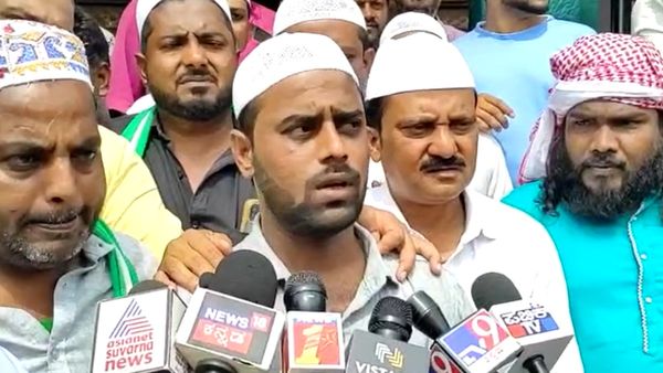 ಎಚ್‌.ಡಿ.ಕೆ ಸಿಎಂ ಆಗಲಿ ಎಂದು ಚನ್ನಪಟ್ಟಣದ ದರ್ಗಾದಲ್ಲಿ ಮುಸ್ಲಿಮರಿಂದ ವಿಶೇಷ ಪ್ರಾರ್ಥನೆ