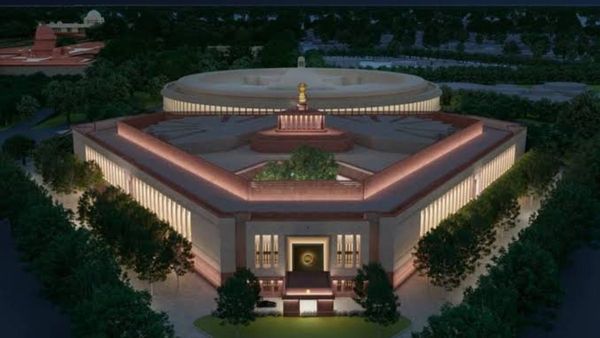 ನೂತನ ಸಂಸತ್ ಉದ್ಘಾಟನೆ ಸಮಾರಂಭ ಬಹಿಷ್ಕರಿಸಿದ 19 ವಿರೋಧ ಪಕ್ಷಗಳು: ಪ್ರಜಾಪ್ರಭುತ್ವಕ್ಕೆ ಅಗ್ನಿ ಪರೀಕ್ಷೆಯ ಕಾಲ?