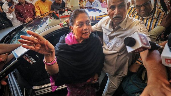 ರಾಜಸ್ಥಾನ ಬಿಜೆಪಿಯಲ್ಲಿ ಆಂತರಿಕ ಕಲಹ: ವಸುಂದರಾ ರಾಜೇ ವಿರುದ್ಧ ಸಮರ ಸಾರಿರುವ ಸಚಿನ್‌ ಪೈಲೆಟ್‌ ಬೆಂಬಲಿಸಿದ ಕೇಂದ್ರ ಸಚಿವ