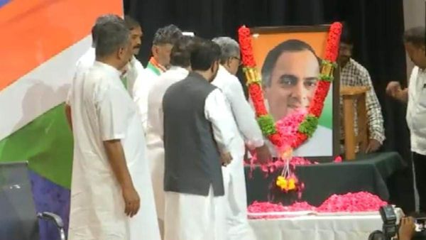 ಕೆಪಿಸಿಸಿ ಕಚೇರಿಯಲ್ಲಿ ರಾಜೀವ್ ಗಾಂಧಿಗೆ ಸಿಎಂ, ಡಿಸಿಎಂ ಶ್ರದ್ಧಾಂಜಲಿ ಅರ್ಪಣೆ: ತಂದೆ ನೆನೆದು 'ರಾಗಾ' ಭಾವುಕ