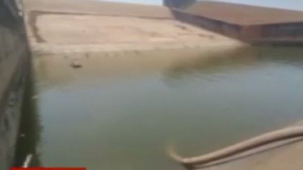 1 ಲಕ್ಷ ಮೌಲ್ಯದ ಫೋನ್‌ಗಾಗಿ ಡ್ಯಾಮ್‌ನಿಂದ 21 ಲಕ್ಷ ಲೀಟರ್ ನೀರನ್ನು ಹೊರ ಹಾಕಿಸಿದ ಅಧಿಕಾರಿ!