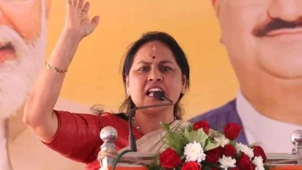 ಬಜರಂಗದಳ, ಆರೆಸ್ಸೆಸ್‍ನ ಒಂದು ಭಾಗ; ಹಿಂದೂಗಳ ಭಾವನೆಗಳ ಜತೆ ಕಾಂಗ್ರೆಸ್ ಚೆಲ್ಲಾಟ: ಶೋಭಾ ಕರಂದ್ಲಾಜೆ