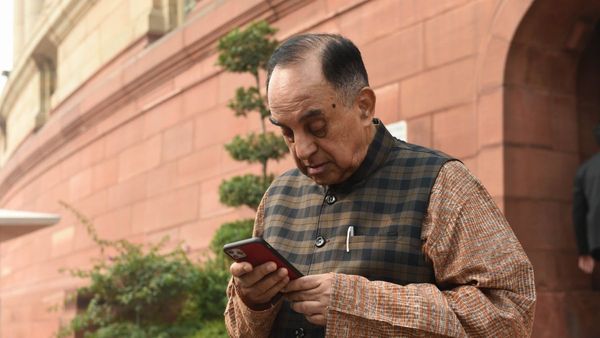 ಮಹಾರಾಷ್ಟ್ರದಲ್ಲಿಯೂ ಬಿಜೆಪಿ ಜನಪ್ರಿಯತೆ ಭಾರೀ ಕುಸಿತ: ಸುಬ್ರಮಣಿಯನ್ ಸ್ವಾಮಿ ಟ್ವೀಟ್‌ನಲ್ಲಿ ಮಹತ್ವದ ಅಂಕಿಅಂಶ- ಏನಿದೆ ತಿಳಿಯಿರಿ