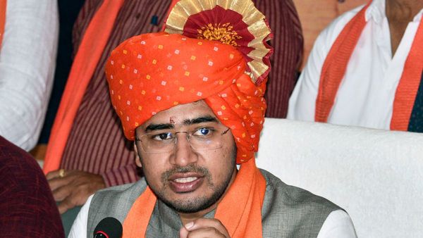 ರಾಜಸ್ಥಾನ ಬಿಕ್ಕಟ್ಟಿಗೆ ಕಾಂಗ್ರೆಸ್ ವಿರುದ್ಧ ಕಿಡಿಕಾರಿದ ಸಂಸದ ತೇಜಸ್ವಿ ಸೂರ್ಯ