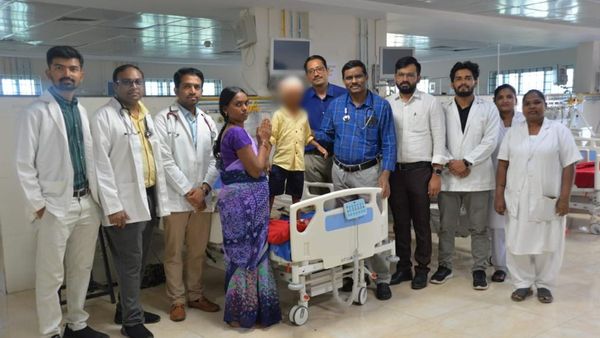 ಅತ್ಯಂತ ವಿರಳವಾದ ಮೆದುಳಿನ ಶಸ್ತ್ರ ಚಿಕಿತ್ಸೆಯಲ್ಲಿ ವಿಮ್ಸ್ ವೈದ್ಯರು ಯಶಸ್ವಿ: ಬಾಲಕನಿಗೆ ಮರುಜೀವ