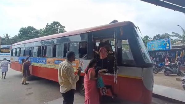 ಶೃಂಗೇರಿ: ಉಚಿತ ಬಸ್ ಪ್ರಯಾಣ, ಡ್ರೈವರ್ ಸೀಟ್‌ ಕೂಡ ಬಿಡದ ಮಹಿಳೆ!