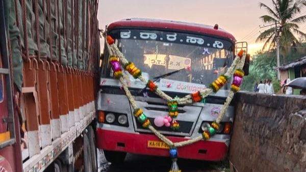 Shakti Yojana: ಹಿರಿಯೂರು ಬಳಿ ಲಾರಿಗೆ KSRTC ಬಸ್‌ ಡಿಕ್ಕಿ, ಪ್ರಾಣಾಪಾಯದಿಂದ ಪಾರಾದ ಪ್ರಯಾಣಿಕರು