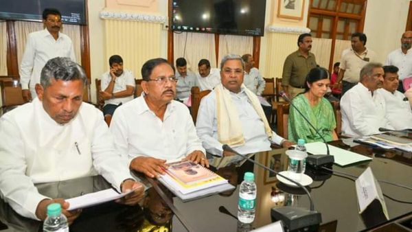 Electricity Bill: ಗ್ರಾಹಕರ ಮೇಲೆ ಮನಬಂದಂತೆ ಇತರೆ ಶುಲ್ಕ ಹೇರಿಕೆ, ಗ್ಯಾರಂಟಿ ಖರ್ಚು ಪಡೆಯುತ್ತಿದೆಯೇ ಸರ್ಕಾರ?