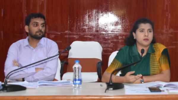 ಕಲಬುರಗಿ; ಗುಣಮಟ್ಟದ ಬೀಜ ಮತ್ತು ರಸಗೊಬ್ಬರ ಪೂರೈಕೆಗೆ ಡಿಸಿ ಸೂಚನೆ 