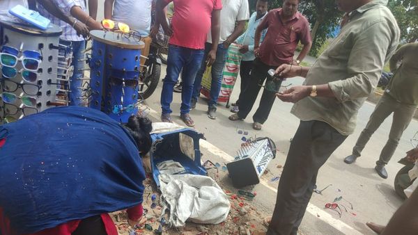 ಕುಡಿದ ಮತ್ತಿನಲ್ಲಿ ಪುಂಡಾಟ: ರಸ್ತೆ ಬದಿ ವ್ಯಾಪಾರ ಮಾಡುತ್ತಿದ್ದ ಮಹಿಳೆಯ ಮೇಲೆ ದೌರ್ಜನ್ಯ