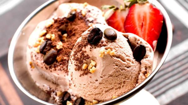 ಐಸ್ ಕ್ರೀಮ್ ತಿಂದು ಆಸ್ಪತ್ರೆ ಸೇರಿದ 150 ಜನ! ಯಾಕೆ ಗೊತ್ತಾ?