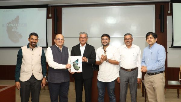 ಐಐಎಂ-ಬಿ & ಸಿಐಐನಿಂದ ‘ಕರ್ನಾಟಕ@100:ಎ ವಿಷನ್ ಡಾಕ್ಯುಮೆಂಟ್ ಫಾರ್ 2047’ ವರದಿ ಬಿಡುಗಡೆ