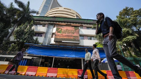 ಭಾರತದ ಷೇರು ಮಾರುಕಟ್ಟೆ ಈಗ ರೇಸ್ ಕುದುರೆ: ಹೂಡಿಕೆ ಮಾಡಿದವರಿಗೆ ಕೈತುಂಬಾ ಕಾಸು!