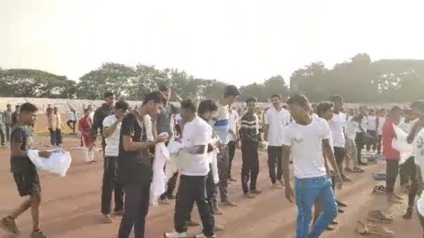 International Yoga day 2023: ಯೋಗ ದಿನಾಚರಣೆಗೆ ಜನಪ್ರತಿನಿಧಿಗಳೇ ಗೈರು: ತಡವಾಗಿ ಬಂದ ಅಧಿಕಾರಿಗಳು