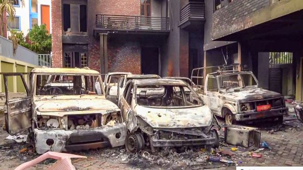Manipur violence: ಮಣಿಪುರದಲ್ಲಿ 6 ಎಫ್‌ಐಆರ್‌ಗಳನ್ನು ದಾಖಲಿಸಿ, ತನಿಖಾ ತಂಡ ರಚಿಸಿದ ಸಿಬಿಐ