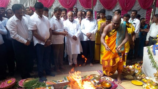 ಮಂಡ್ಯ: ಮೈಷುಗರ್ ಬಾಯ್ಲರ್‌ಗೆ ಅಗ್ನಿ ಸ್ಪರ್ಶ,ಸಕ್ಕರೆ ಕಾರ್ಖಾನೆಗೆ ಸಾಂಕೇತಿಕ ಚಾಲನೆ