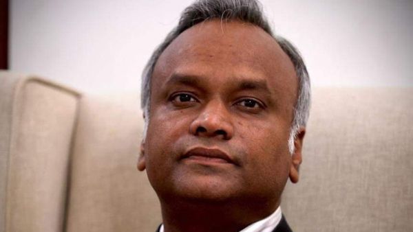 ಬಿಜೆಪಿ ಸೃಷ್ಟಿಸಿದ ಪ್ರಿಯಾಂಕ್ ಖರ್ಗೆ ವಿದ್ಯಾರ್ಹತೆಯ ಗೊಂದಲ: ಎಲೆಕ್ಷನ್ ಅಫಿಡವಿಟ್‌ನಲ್ಲಿ ಏನಿದೆ?