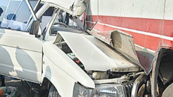 ರಾಜ್ಯದಲ್ಲಿ ಸರಣಿ ಅಪಘಾತ; ಯಾದಗಿರಿಯಲ್ಲಿ ನಿಂತಿದ್ದ ಲಾರಿಗೆ ಡಿಕ್ಕಿ ಹೊಡೆದ ಕ್ರೂಸರ್‌: ಐವರ ಸಾವು! ಹಲವರಿಗೆ ಗಾಯ