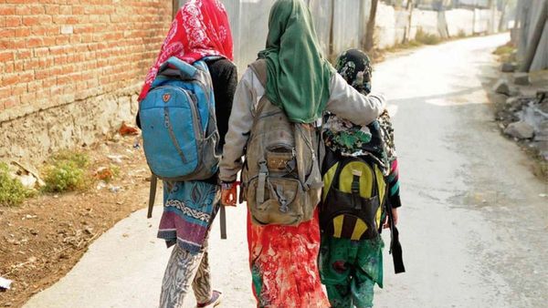 ಮಂಡ್ಯ: ಹಳ್ಳ ಹಿಡಿದ ಆರ್‌ಟಿಇ, ಜಿಲ್ಲೆಯಾದ್ಯಂತ 300 ಸೀಟ್‌ಗಳಲ್ಲಿ 13 ವಿದ್ಯಾರ್ಥಿಗಳು ದಾಖಲು