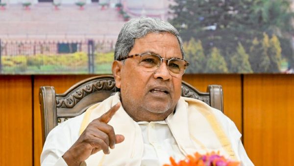 ರಾಷ್ಟ್ರೀಯ ಆರೋಗ್ಯ ಅಭಿಯಾನ ಯೋಜನೆ ಪ್ರಗತಿ ಪರಿಶೀಲಿಸಿದ ಸಿಎಂ: ಸೇವೆಯಲ್ಲಿನ ಲೋಪ ಸರಿಪಡಿಸಲು ಸಿದ್ದರಾಮಯ್ಯ ತಾಕೀತು