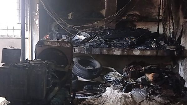 ಸಿರುಗುಪ್ಪ: ಖಾಸಗಿ ಶಾಲೆಯಲ್ಲಿ ಅಗ್ನಿ ಅವಘಡ, ಅಪಾಯದಿಂದ ಪಾರಾದ ವಿದ್ಯಾರ್ಥಿಗಳು