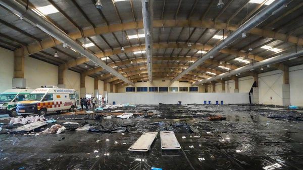 ಒಡಿಶಾ ರೈಲು ದುರಂತ: ಶವಾಗಾರಗಳಲ್ಲಿ ಇಲ್ಲ ಜಾಗ, ಟ್ರಕ್‌ಗಳಲ್ಲಿಯೇ ಮೃತದೇಹಗಳ ಸಂಗ್ರಹ