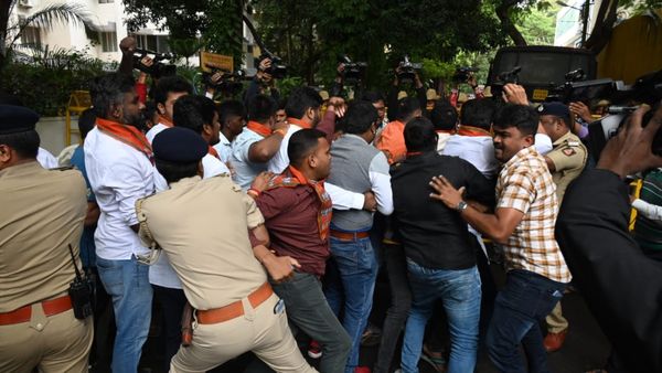 ಉಡುಪಿ ಕಾಲೇಜು ಪ್ರಕರಣ: ಪರಮೇಶ್ವರ್ ನಿವಾಸಕ್ಕೆ ಮುತ್ತಿಗೆ: 14 ಬಿಜೆಪಿ ಕಾರ್ಯಕರ್ತರ ವಿರುದ್ಧ ಎಫ್ ಐ ಆರ್