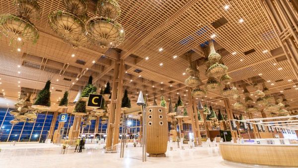 ಬೆಂಗಳೂರು ಕೆಂಪೇಗೌಡ ಅಂತರಾಷ್ಟ್ರೀಯ ವಿಮಾನ ನಿಲ್ದಾಣಕ್ಕೆ '4 Star' ನೀಡಿದ ಯುಕೆ ಸಂಸ್ಥೆ- ಮಾನದಂಡವೇನು? ತಿಳಿಯಿರಿ