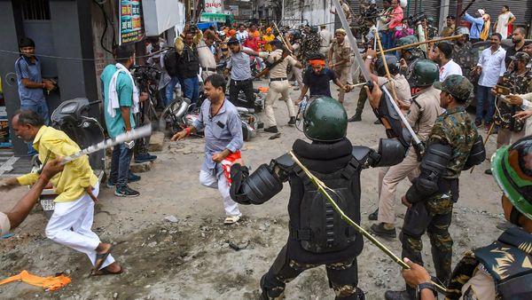ಬಿಹಾರದಲ್ಲಿ ಶಿಕ್ಷಕರ ಹುದ್ದೆಗೆ ನೇಮಕಾತಿ: ತೀವ್ರಗೊಂಡ ಪ್ರತಿಭಟನೆ, ಬಿಜೆಪಿ ಮುಖಂಡನ ಹತ್ಯೆ