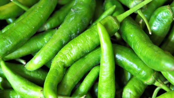 Bengaluru: ಜೇಬಿಗೂ ಕಾರವಾದ ಹಸಿರು ಮೆಣಸಿನಕಾಯಿ ಬೆಲೆಯಲ್ಲಿ ಭಾರೀ ಏರಿಕೆ- ಕೆಜಿಗೆ ಎಷ್ಟು ಗೊತ್ತೇ? ಕಾರಣ ತಿಳಿಯಿರಿ