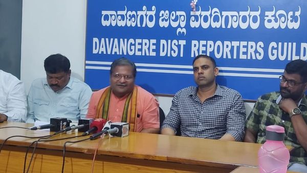 ನಮಾಜ್‌ಗೆ ಅನುಮತಿ ಕೊಟ್ಟರೆ ವಿಧಾನಸಭೆಯೊಳಗೆ ನುಗ್ಗಿ ಹನುಮಾನ್ ಚಾಲಿಸ್ ಪಠಣ: ಶ್ರೀರಾಮಸೇನೆ ಎಚ್ಚರಿಕೆ