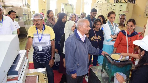 ಮೈಸೂರು: ಗಮನ ಸೆಳೆದ ಬಗೆಬಗೆಯ ಯಂತ್ರಗಳು ಮತ್ತು ಆಹಾರ ಉತ್ಪನ್ನಗಳು; ಏನಿದು ಕಾರ್ಯಕ್ರಮ?, ಇಲ್ಲಿದೆ ವಿವರ