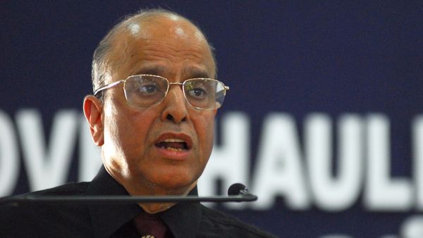 ಖ್ಯಾತ ವಿಜ್ಞಾನಿ ಕಸ್ತೂರಿ ರಂಗನ್‌ಗೆ ಶ್ರೀಲಂಕಾದಲ್ಲಿ ಹೃದಯಾಘಾತ: ಬೆಂಗಳೂರಿಗೆ ಏರ್‌ಲಿಫ್ಟ್ ಮಾಡಲು ಕ್ರಮ