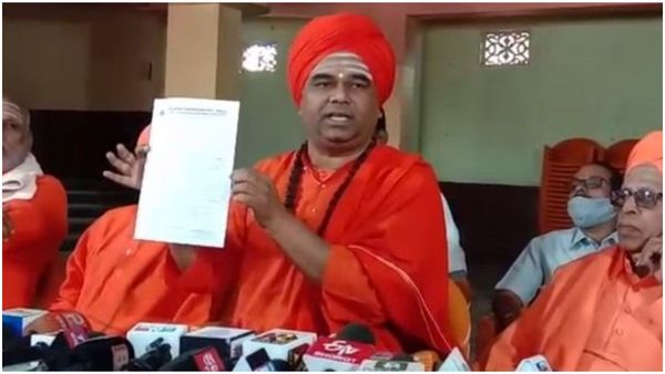 ಹಿಂದೂ ಎನ್ನುವುದು ಧರ್ಮವಲ್ಲ: ಲಿಂಗಾಯತವನ್ನು ಸ್ವತಂತ್ರ ಧರ್ಮವನ್ನಾಗಿ ಪರಿಗಣಿಸಲು ಡಾ. ಸಿದ್ದರಾಮ ಸ್ವಾಮೀಜಿ ಆಗ್ರಹ