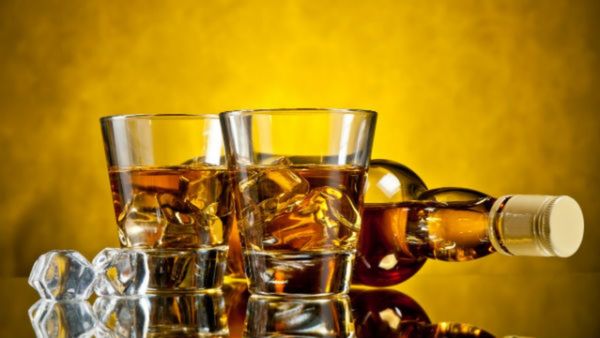 Liquor Price Hike: ಕುಡುಕರ ಕಷ್ಟಗಳು ನೂರಾ ಹನ್ನೊಂದು: ಇಂದಿನಿಂದಲೇ ಎಣ್ಣೆ ಬೆಲೆಯಲ್ಲಿ ಭರ್ಜರಿ ಏರಿಕೆ!