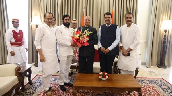 ಎನ್‌ಸಿಪಿ ನಾಯಕರ ಸೇರ್ಪಡೆಯಿಂದ ಶಿವಸೇನಾದಲ್ಲಿ ಬೆಂಕಿ: ಸಿಎಂ ಶಿಂಧೆಗೆ ಶಾಸಕರಿಂದ ಕಿರಿಕ್‌- ಉದ್ದವ್‌ ಕಡೆ ಮುಖ ಮಾಡಿದ ಮುಖಂಡರು