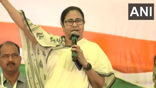 ಬಿಜೆಪಿ ನೀವು ಇಂಡಿಯಾಗೆ ಚಾಲೆಂಜ್ ಮಾಡುತ್ತಿರಾ?: ವಿಪಕ್ಷಗಳ ಸಭೆ ಬಳಿಕ ಮಮತಾ ಬ್ಯಾನರ್ಜಿ ಪ್ರಶ್ನೆ