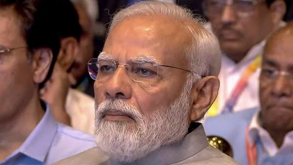 ಪ್ರಧಾನಿ ಮೋದಿ ನಿವಾಸದ ಮೇಲೆ ಡ್ರೋನ್ ಹಾರಾಟ, ಪೊಲೀಸರಿಂದ ತನಿಖೆ!