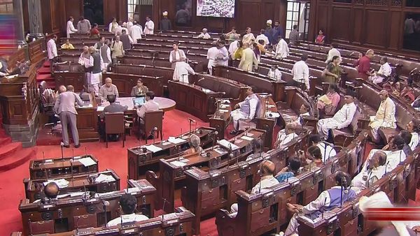 No Confidence Motion: ಅವಿಶ್ವಾಸ ನಿರ್ಣಯದಲ್ಲಿ ಹುದ್ದೆ ಕಳೆದುಕೊಂಡ ಭಾರತದ ಮೂವರು ಪ್ರಧಾನಿಗಳು- ಯಾರು ತಿಳಿಯಿರಿ