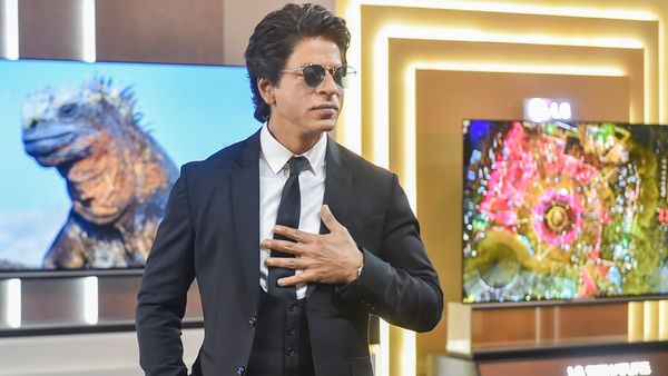 ಶೂಟಿಂಗ್ ವೇಳೆ ಅವಘಡ: ಬಾಲಿವುಡ್ ನಟ ಶಾರುಖ್ ಖಾನ್‌ ಮೂಗಿಗೆ ಗಾಯ, ಶಸ್ತ್ರಚಿಕಿತ್ಸೆ