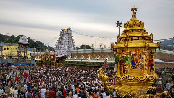 TTD Online Booking: ತಿರುಪತಿ ದರ್ಶನಕ್ಕೆ ಆಗಸ್ಟ್, ಸೆಪ್ಟೆಂಬರ್, ಅಕ್ಟೋಬರ್ ತಿಂಗಳ ಟಿಕೆಟ್ ಬುಕ್ ಮಾಡಿ