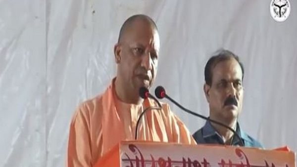 ಕಲೆ ಜೀವನದಲ್ಲಿ ಸರಿಯಾದ ಮಾರ್ಗದಲ್ಲಿ ನಡೆಯಲು ಪ್ರೇರೇಪಿಸುತ್ತದೆ: ಯೋಗಿ ಆದಿತ್ಯನಾಥ್‌