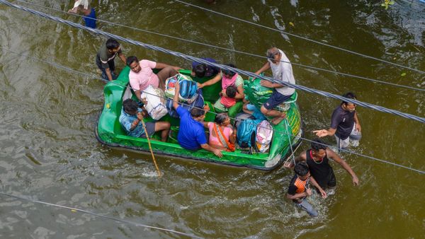 Rain: ದೆಹಲಿ ಮಾತ್ರವಲ್ಲ, ಉತ್ತರ ಪ್ರದೇಶಕ್ಕೂ ಆವರಿಸಿದ ಪ್ರವಾಹ ಭೀತಿ!