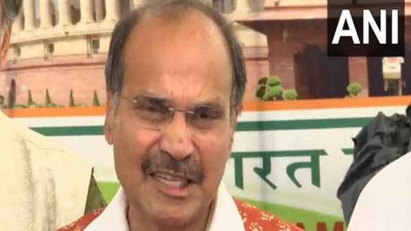 ಲೋಕಸಭೆಯಿಂದ ಕಾಂಗ್ರೆಸ್‌ನ ವಿರೋಧ ಪಕ್ಷದ ನಾಯಕ ಅಧೀರ್ ರಂಜನ್ ಚೌಧರಿ ಅಮಾನತು