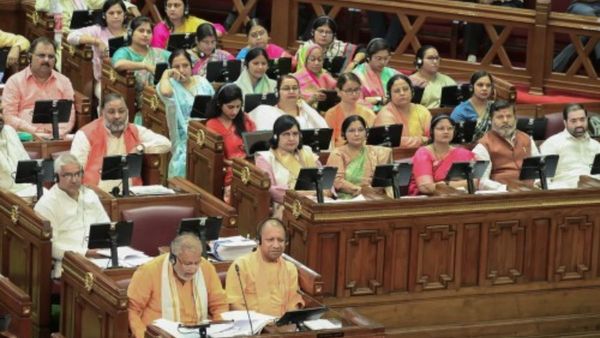 ವಿಧಾನಸಭೆ ಅಧಿವೇಶನದಲ್ಲಿ ಶಾಸಕರಿಗೆ ಟಫ್‌ ರೂಲ್ಸ್‌ ಜಾರಿ: ಮೊಬೈಲ್, ಪತ್ರಿಕಾ ಕಟಿಂಗ್ಸ್ ಇನ್ನಿತರ ವಸ್ತು ನಿಷೇಧ