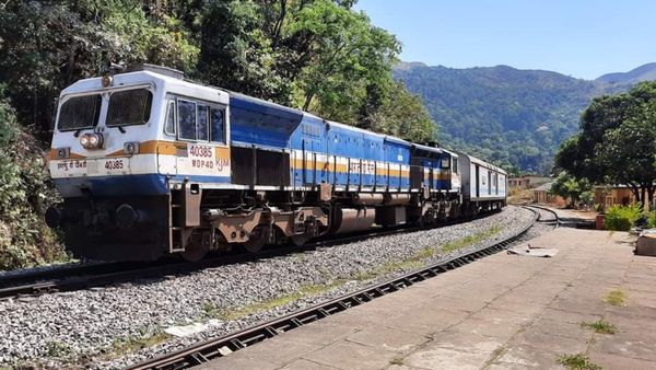 ಪಂಚಗಂಗಾ ಎಕ್ಸ್‌ಪ್ರೆಸ್; ಹೆಚ್ಚುವರಿ ಬೋಗಿ ಬದಲು ಹೊಸ ರೈಲಿಗೆ ಬೇಡಿಕೆ