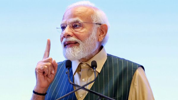 ಮುಸ್ಲಿಂ ಮಹಿಳೆಯರ ಜತೆ 'ರಕ್ಷಾ ಬಂಧನ' ಆಚರಿಸಲು ಎನ್‌ಡಿಎ ಸಂಸದರಿಗೆ ಪ್ರಧಾನಿ ಸೂಚನೆ