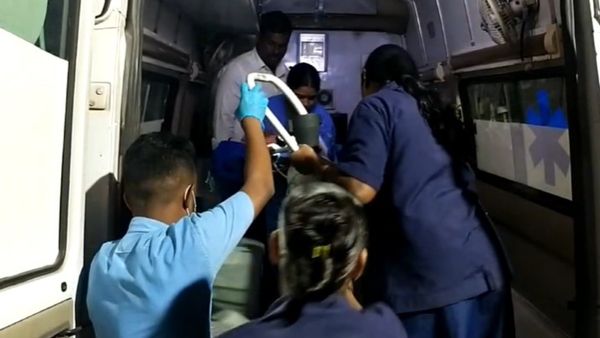 ಅಂತ್ಯಕ್ರಿಯೆ ವೇಳೆ ಉಸಿರಾಡಿದ ಮಗು: ಅಷ್ಟಕ್ಕೂ ನಡೆದಿದ್ದೇನು..? ಕಿಮ್ಸ್ ಅಧಿಕಾರಿಗಳು ಹೇಳಿದ್ದೇನು..?