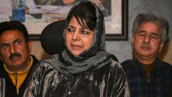 ಜಮ್ಮು ಕಾಶ್ಮೀರ ಮಾಜಿ ಸಿಎಂ ಮೆಹಬೂಬಾ ಮುಫ್ತಿ ಸೇರಿ ಕೆಲವು ನಾಯಕರಿಗೆ ಗೃಹ ಬಂಧನ, ಕಚೇರಿಗೆ ಬೀಗ